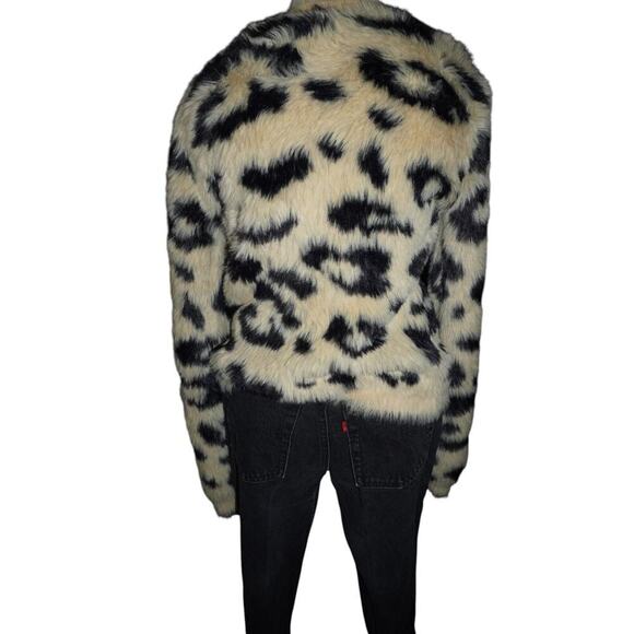 For The Republic Leopard Faux Fur Sweater Size M | Beige Black Animal Print Pull - Picture 4 of 8